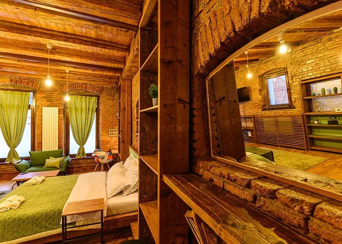 Castelului - Casa Monad * Braşov